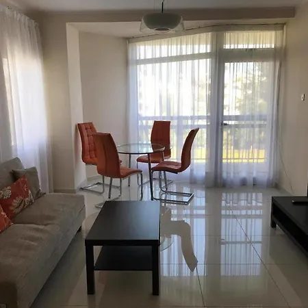 Zavos Marathon Apartment