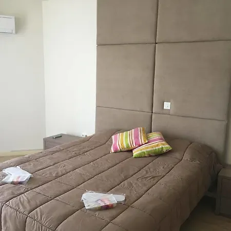 Zavos Marathon Apartment *
