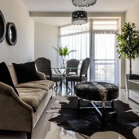 Zavos Marathon Apartment *